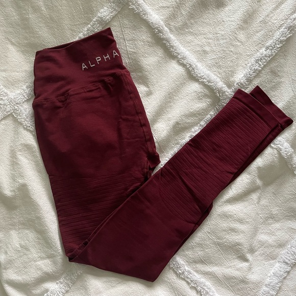 Alphalete Pants - Alphalete revival leggings size L